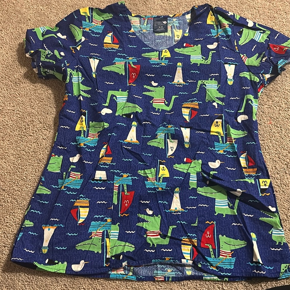 Zoe + Chloe Scrub Top